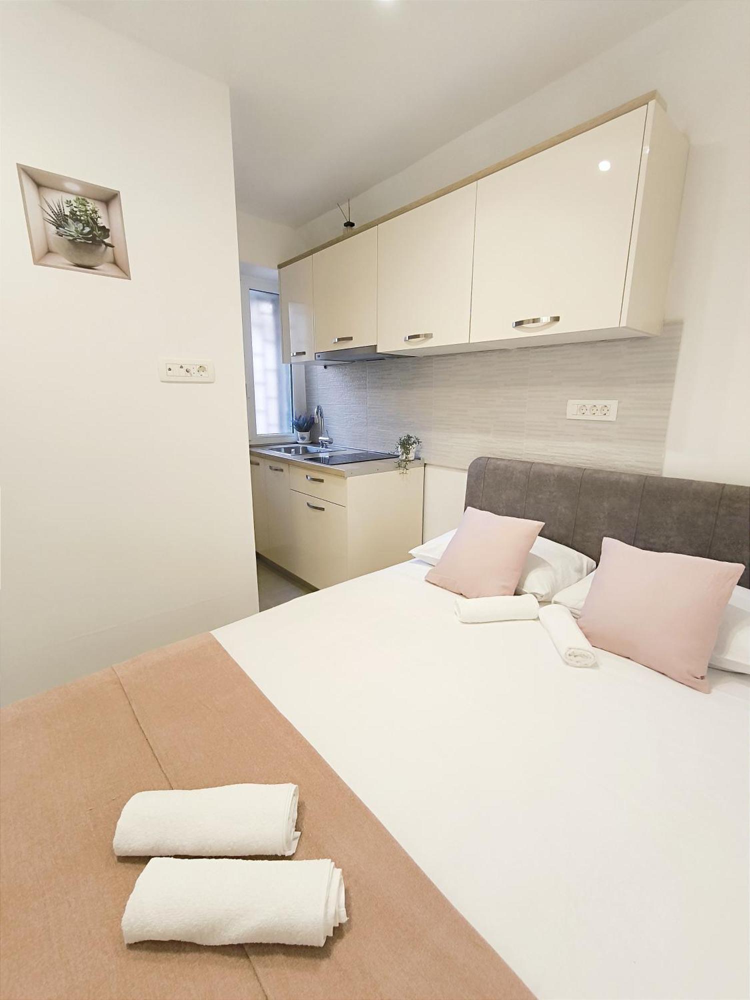 Central Apartment & Room Niko 스플리트 외부 사진