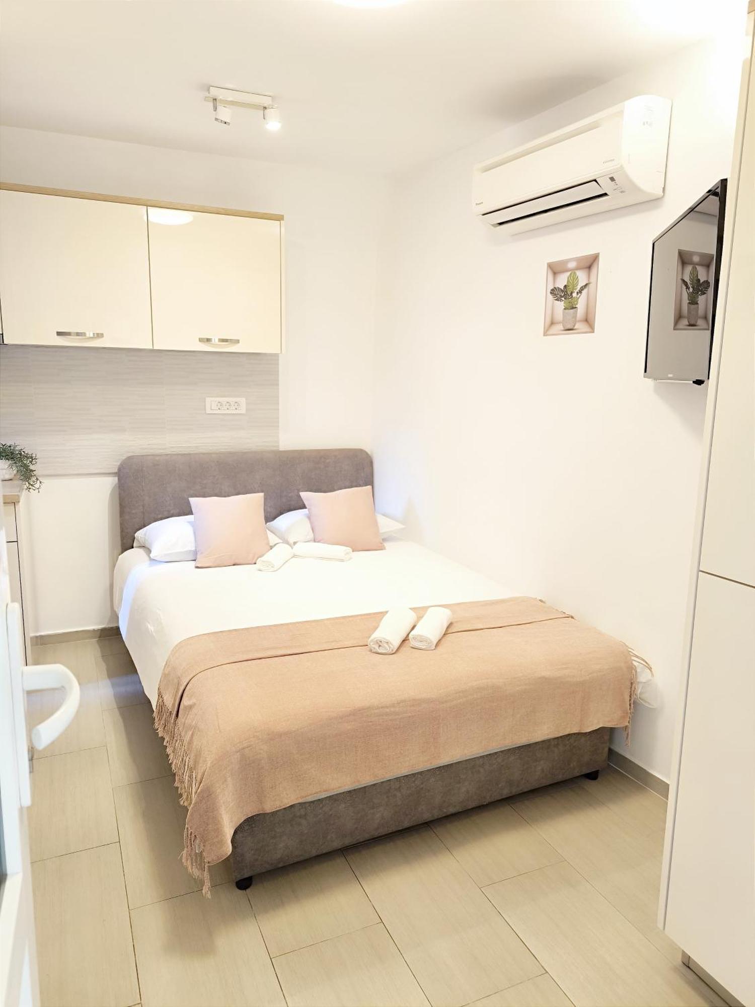 Central Apartment & Room Niko 스플리트 외부 사진